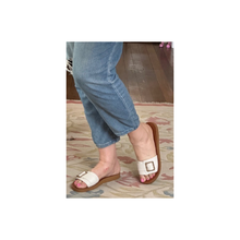 Load image into Gallery viewer, Hinako Wagner White