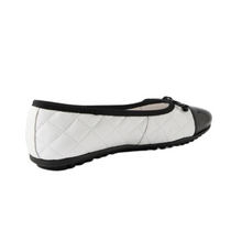 Load image into Gallery viewer, D&J Bookie Black White