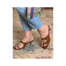 Load image into Gallery viewer, Step on Air Toesy Tan