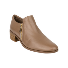 Load image into Gallery viewer, Isabella Geneva Light Brown