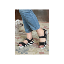 Load image into Gallery viewer, Ziera Gedd Black White