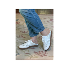 Load image into Gallery viewer, Hinako Oamaru White