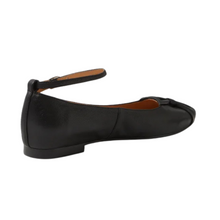 Load image into Gallery viewer, Top End Sella Black