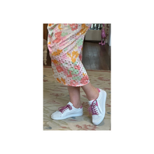 Load image into Gallery viewer, Rilassare Temple White Fuchsia