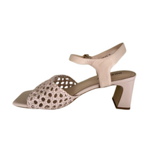 Load image into Gallery viewer, Bresley Seltic Nude