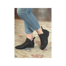 Load image into Gallery viewer, Hush Puppies Catalina