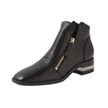 Load image into Gallery viewer, D&J Floriss