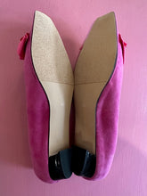 Load image into Gallery viewer, Pre-Loved D&J Bassam Size 42