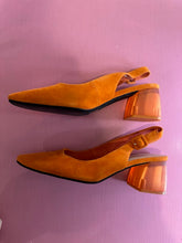 Load image into Gallery viewer, Pre-Loved D&J Moon Size 41