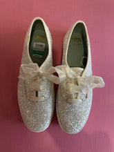Load image into Gallery viewer, Pre-Loved Keds White Sparkle Size AU10