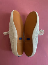 Load image into Gallery viewer, Pre-Loved Keds White Sparkle Size AU10