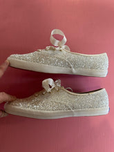 Load image into Gallery viewer, Pre-Loved Keds White Sparkle Size AU10