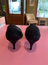 Load image into Gallery viewer, Pre-Loved Giovanna Black Satin Heels Size AU10