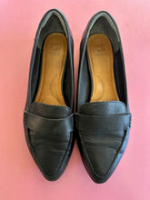 Load image into Gallery viewer, Pre-Loved Ziera Black Loafer Size 44XW