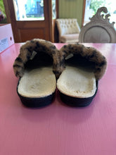Load image into Gallery viewer, Pre-Loved Ziera Slipper Size 44