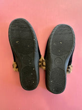 Load image into Gallery viewer, Pre-Loved Ziera Slipper Size 44