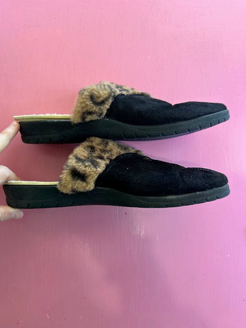 Pre-Loved Ziera Slipper Size 44