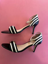 Load image into Gallery viewer, Pre-Loved Diana Ferrari Roxanne Size AU12