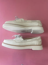 Load image into Gallery viewer, PLDonald Pliner Boat Shoe