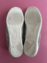 Load image into Gallery viewer, Pre-Loved Ziera Green Flat Size 42W