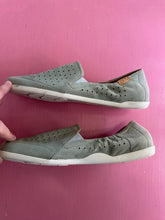 Load image into Gallery viewer, Pre-Loved Ziera Green Flat Size 42W