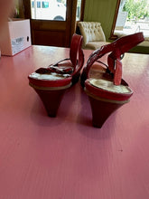 Load image into Gallery viewer, Pre-Loved CBD Zuri Size 44/AU12