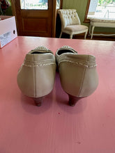 Load image into Gallery viewer, Pre-Loved Diana Ferrari Bindi Size AU12