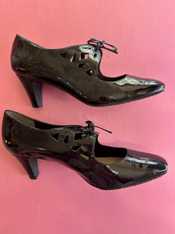 Pre-Loved Supersoft Winslett Size AU11.5