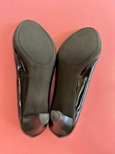 Load image into Gallery viewer, Pre-Loved Supersoft Corey Size AU11C