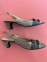 Load image into Gallery viewer, Pre-Loved Clarice Pewter Heels Size AU11