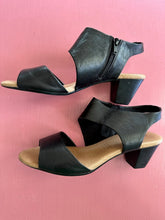 Load image into Gallery viewer, Pre-Loved Diana Ferrari Irving Size AU10