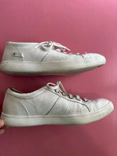 Load image into Gallery viewer, Pre-Loved Rockport White Sneakers Size 41