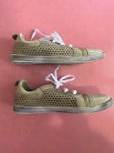 Load image into Gallery viewer, Pre-Loved Rilassare Green Sneakers Size 43/AU11