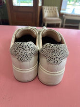 Load image into Gallery viewer, Pre-Loved Frankie4 Riley Size AU11