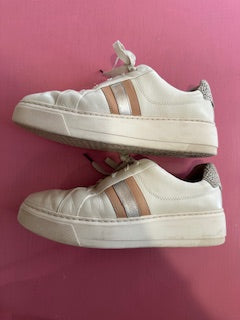 Pre-Loved Frankie4 Riley Size AU11