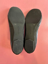Load image into Gallery viewer, Pre-Loved Supersoft Clarissa Size Au12