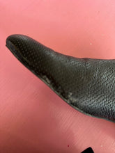 Load image into Gallery viewer, Pre-Loved D&J Global Size 44/AU12