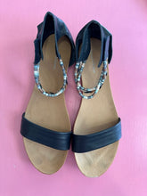 Load image into Gallery viewer, Pre-Loved D&J Justin