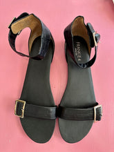 Load image into Gallery viewer, Pre-Loved Frankie4 Black Sandals