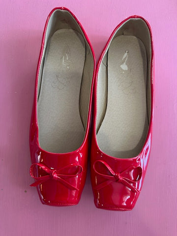 Pre-Loved Pixie Cove Red Ballet Flats Size 43