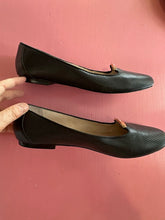 Load image into Gallery viewer, Pre-Loved Mimco Black Ballet Flat Size 42