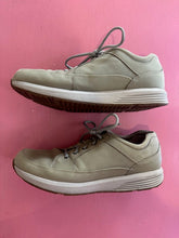 Load image into Gallery viewer, Pre-Loved Rockport Prowalker