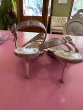 Load image into Gallery viewer, Pre-Loved Diana Ferrari Rydell