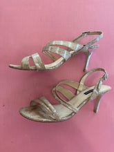 Load image into Gallery viewer, Pre-Loved Diana Ferrari Rydell