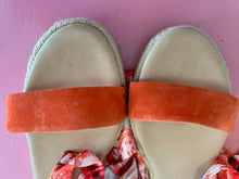 Load image into Gallery viewer, Pre-Loved D&J Sollie