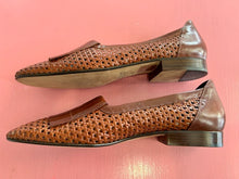 Load image into Gallery viewer, Pre-Loved Lorenzo Banfi Brown Loafers