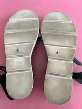 Load image into Gallery viewer, Pre-Loved Elvio Zanon Black White Sandal