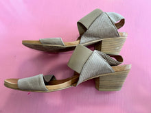 Load image into Gallery viewer, Pre-Loved Eos Taupe Sandal