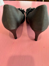 Load image into Gallery viewer, Pre-Loved Cinnamon Promise