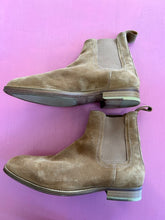Load image into Gallery viewer, Pre-Loved Ardent Tan Suede Boot